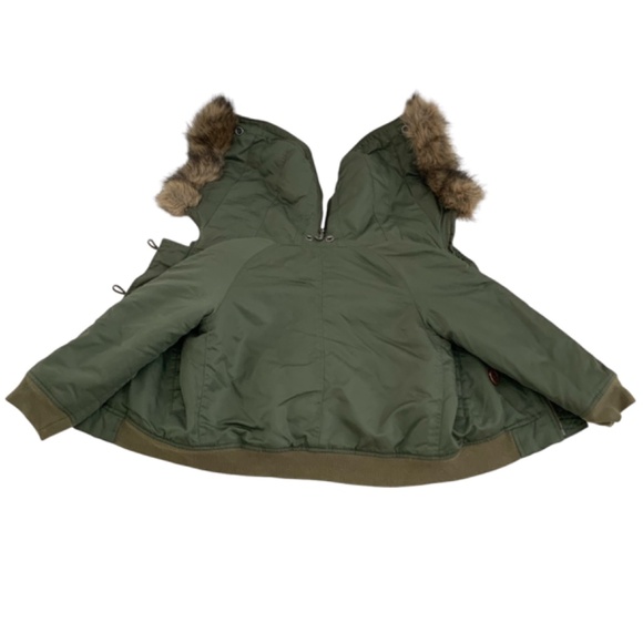 JUICY JACKET WITH FAUX FUR LINED HOOD SIZE:6 ARMY GREEN LARGE BUTTON AND ZIP - Picture 5 of 5